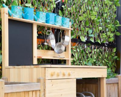 mud-kitchen